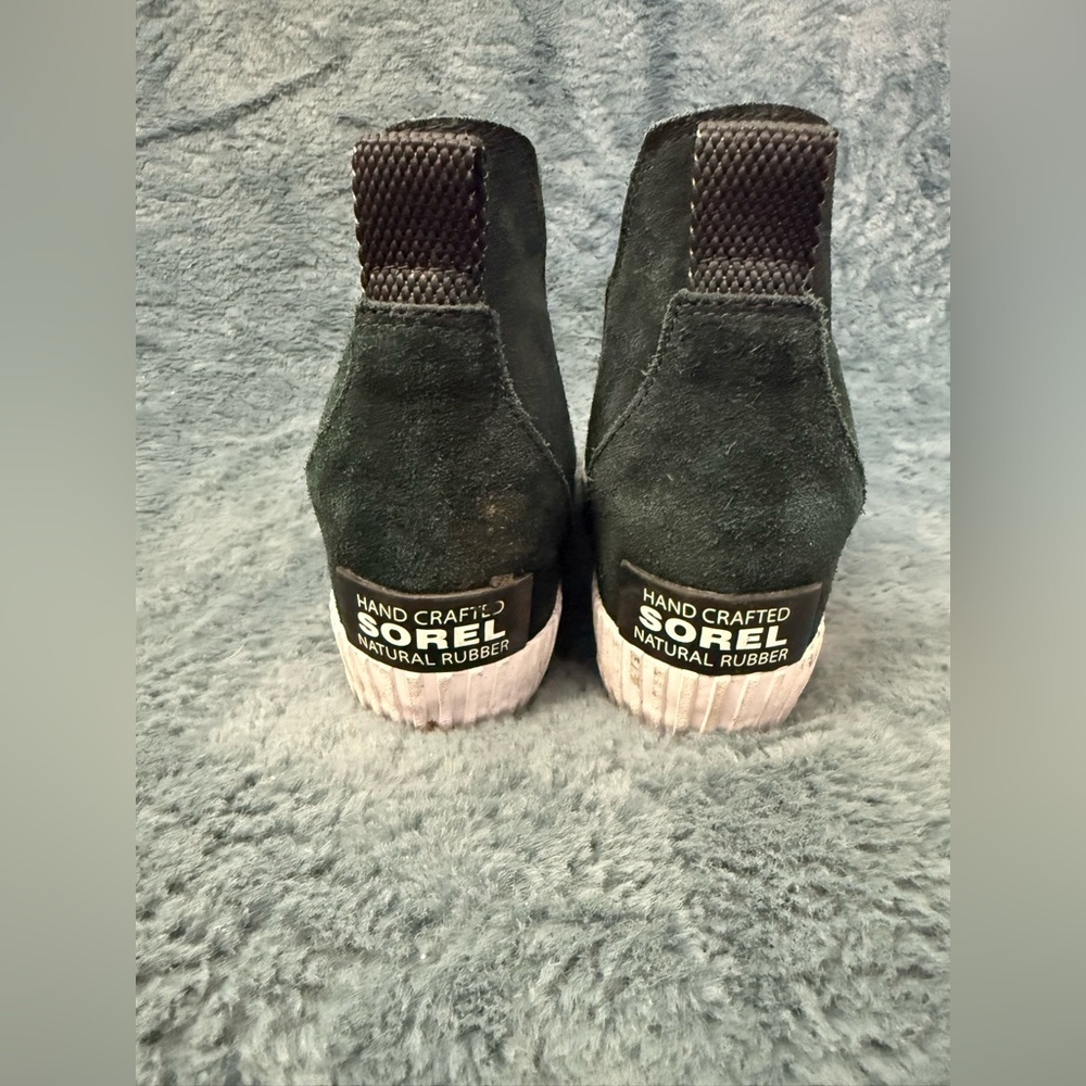 Sorel Out N About Slip On Black Suede Wedge Womens Size 7.5 Outdoor Comfy - Picture 3 of 10